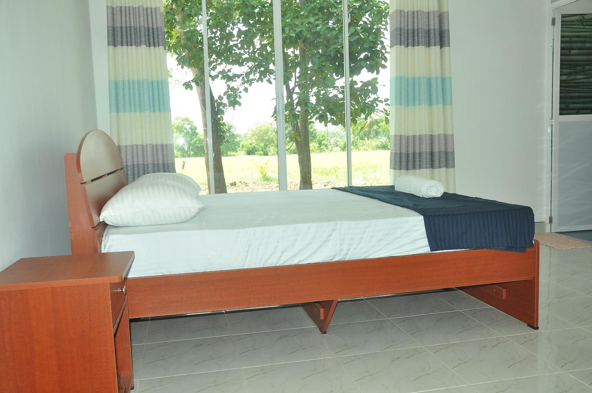 Risenlak Holiday Resort Polonnaruwa Exterior photo